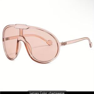 Trendy Champagne Oversized Sunglasses
0373